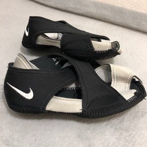 Nike yoga shoes